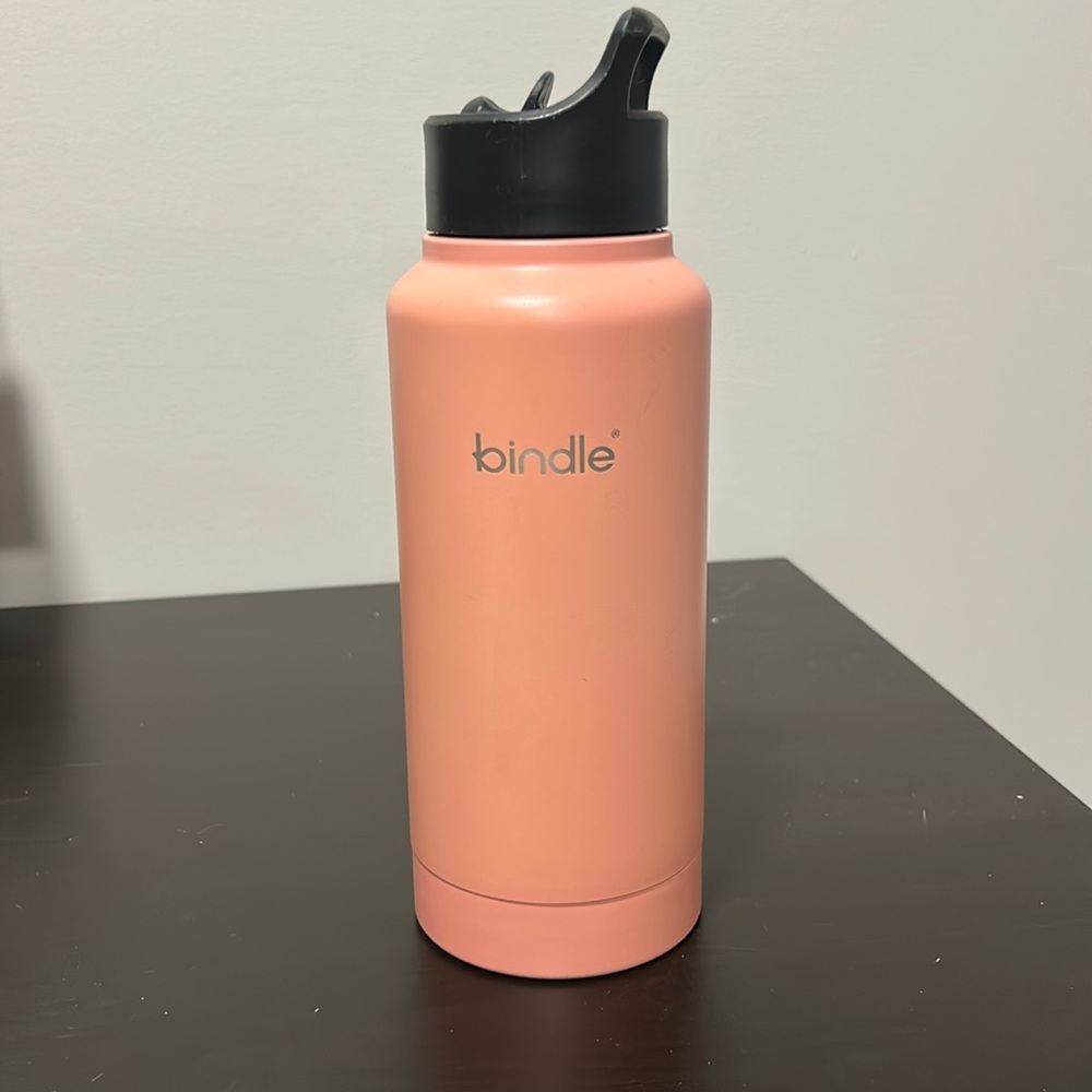 Bindle Sip & Stash Water Bottle 24oz Bottom Storage - like new. Coral Color